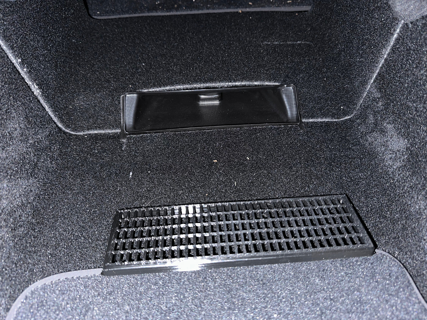 Protection de grille d'aération au sol Tesla Model Y