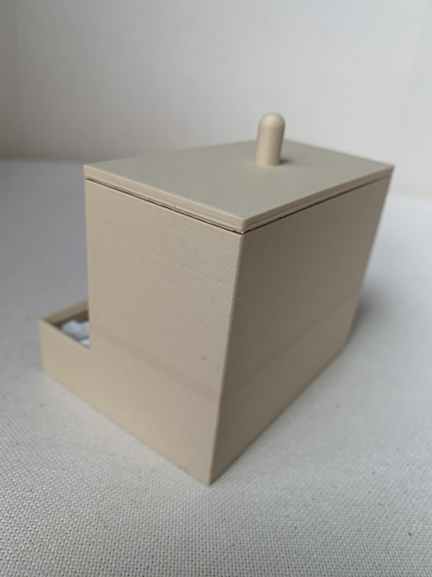 COTTON SWAB HOLDER / BATHROOM BOX